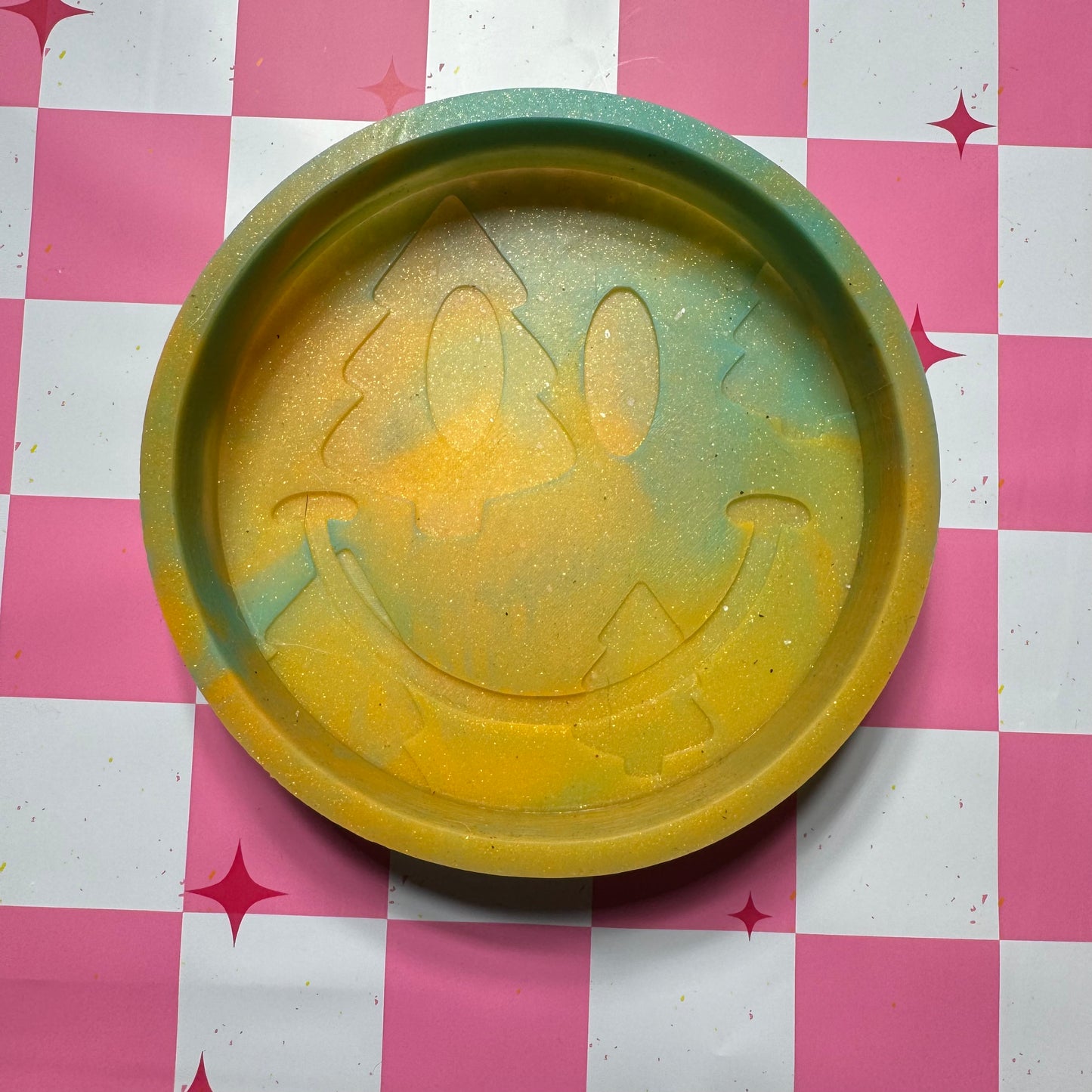 Christmas Tree Smiley Face Destash Silicone Freshie Mold