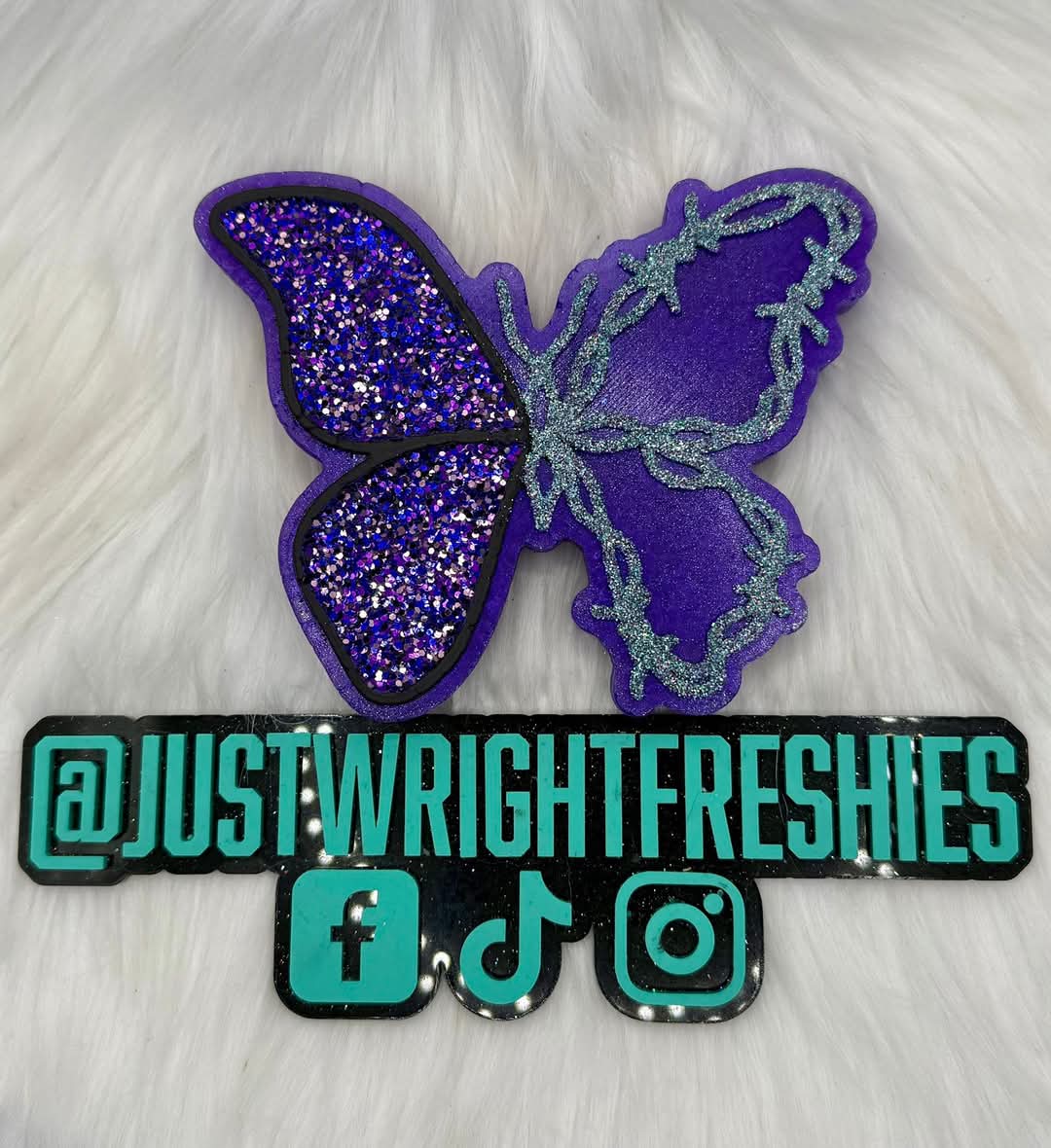 Barbwire Butterfly Silicone Freshie Mold (RRMC Exclusive) - Red River Mold Co
