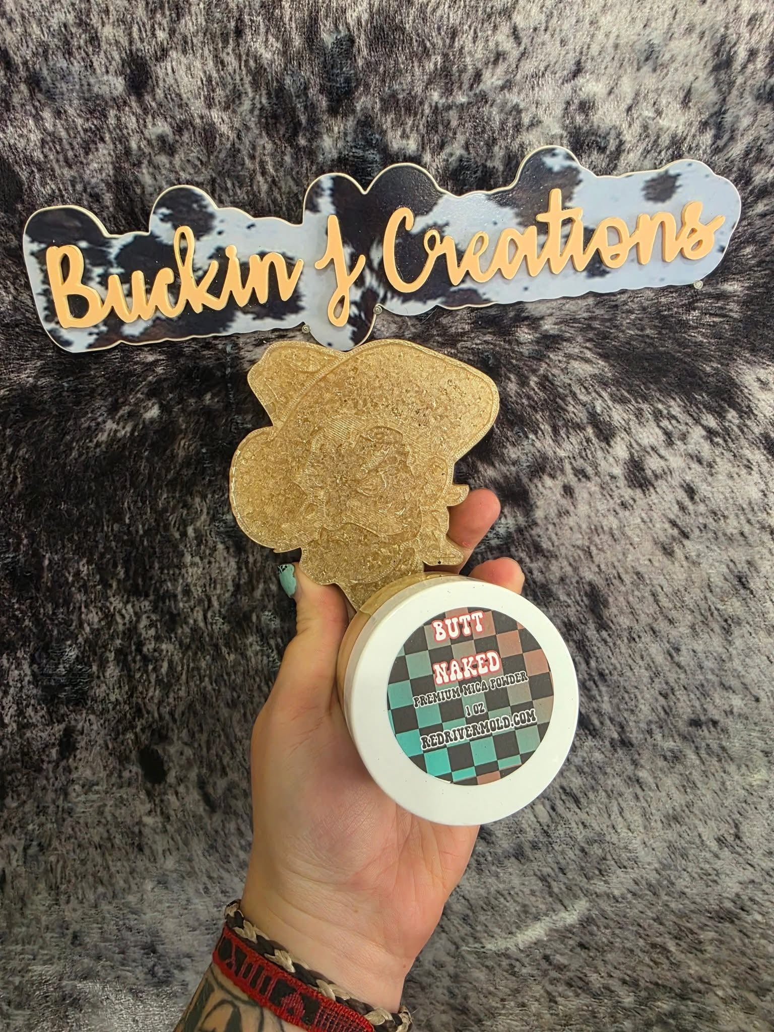 Butt Naked Premium Mica Powder (Light skin tone) - Red River Mold Co