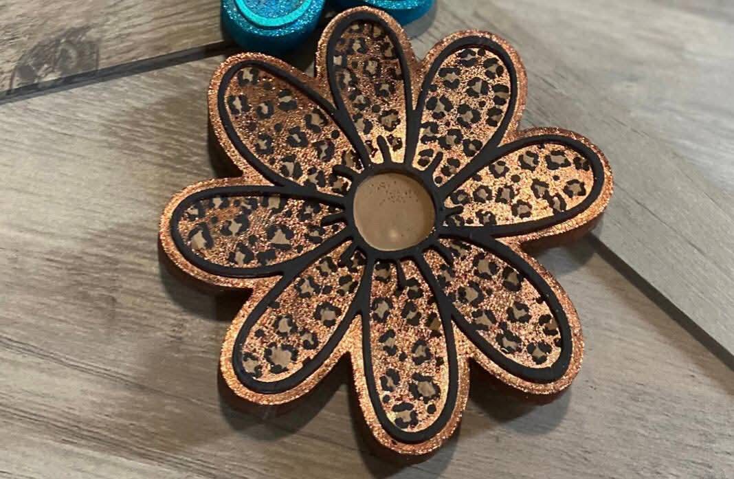 Daisy Flower Silicone Freshie Mold - Red River Mold Co