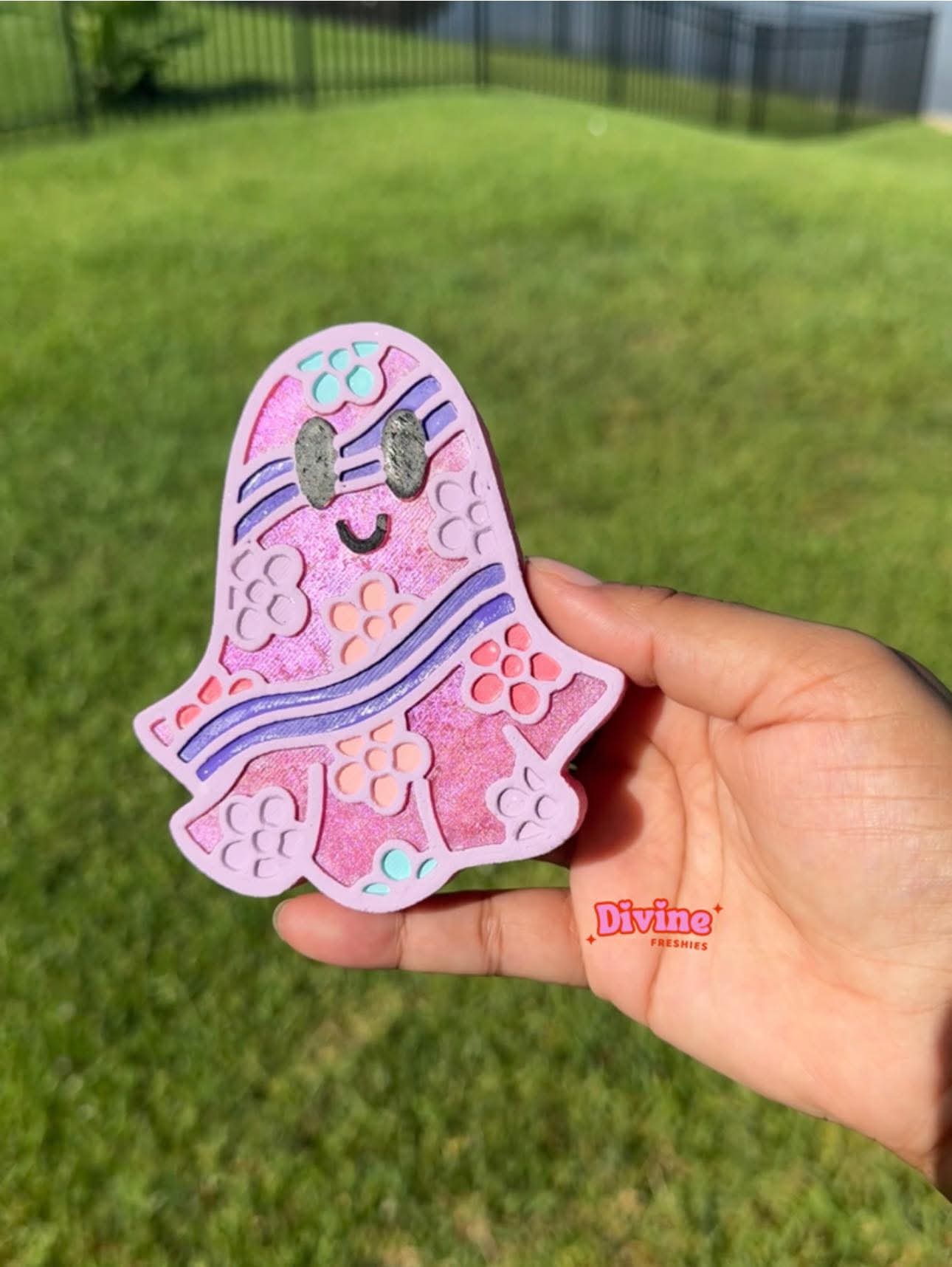 Groovy Ghost Silicone Freshie Mold (COPYRIGHT PROTECTED) - Red River Mold Co