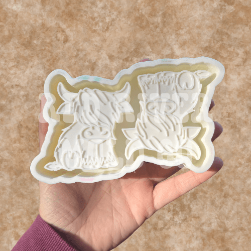 Highland Cow Double Vent/ Wax Melt Silicone Freshie Mold - Red River Mold Co