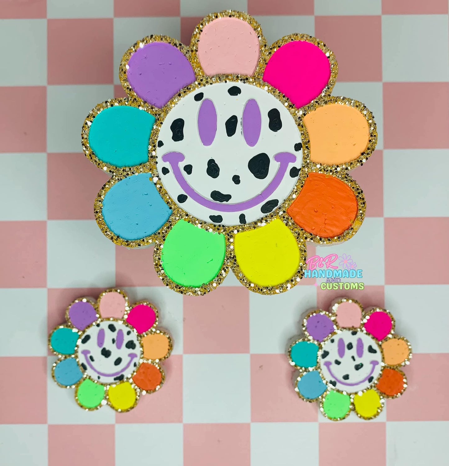 Smiley Flower Silicone Freshie Mold - Red River Mold Co