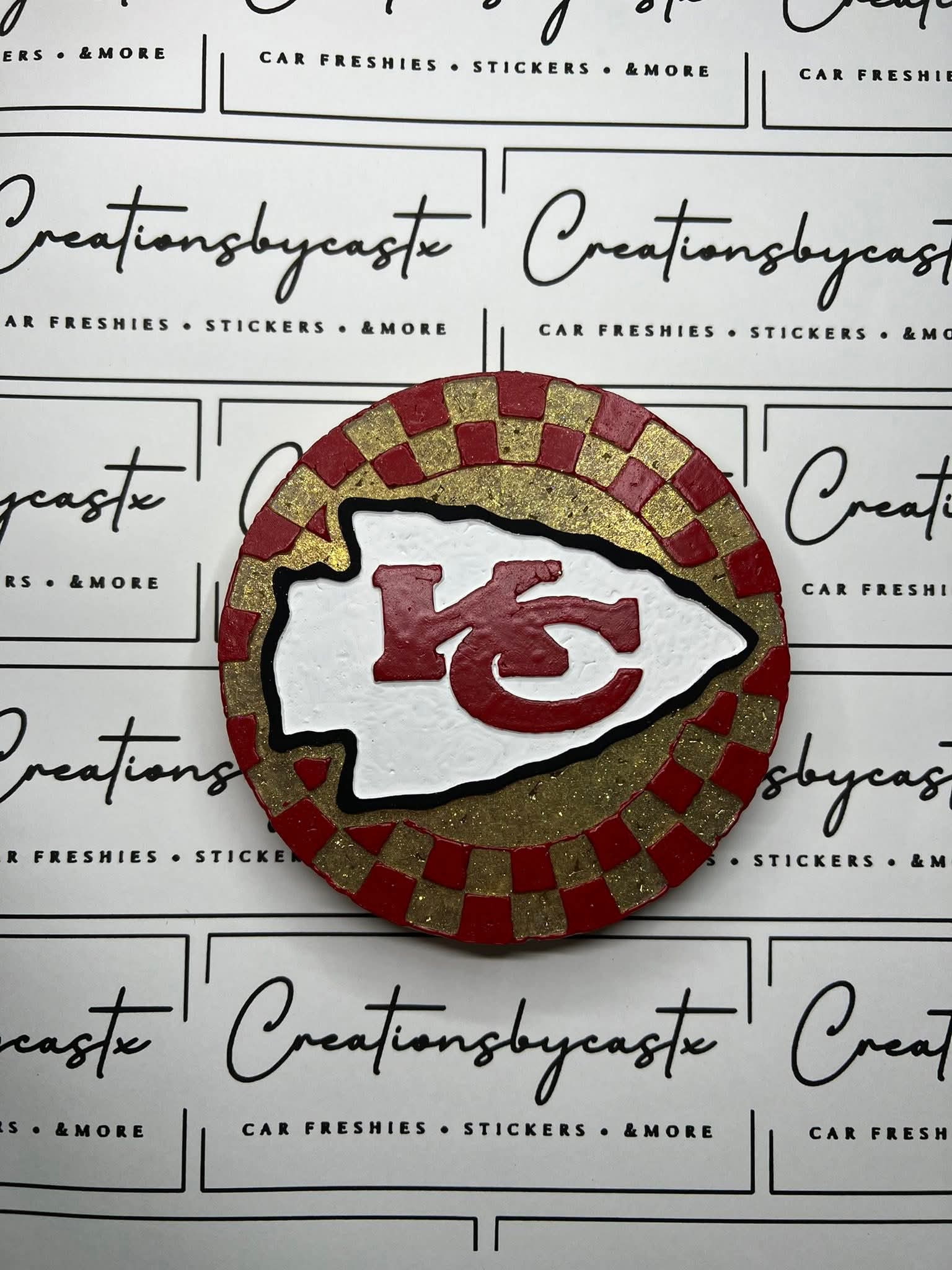 Checkered Arrowhead 4 in Round Mold Insert - Red River Mold Co