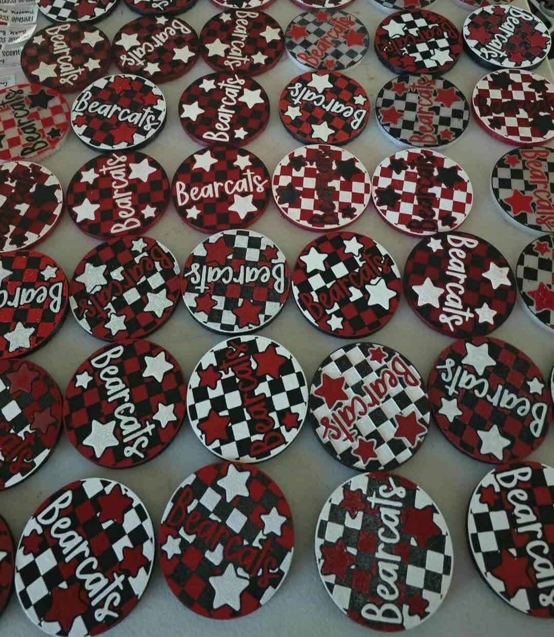 Checkered Bearcats With Stars 4 in Round Mold Insert - Red River Mold Co