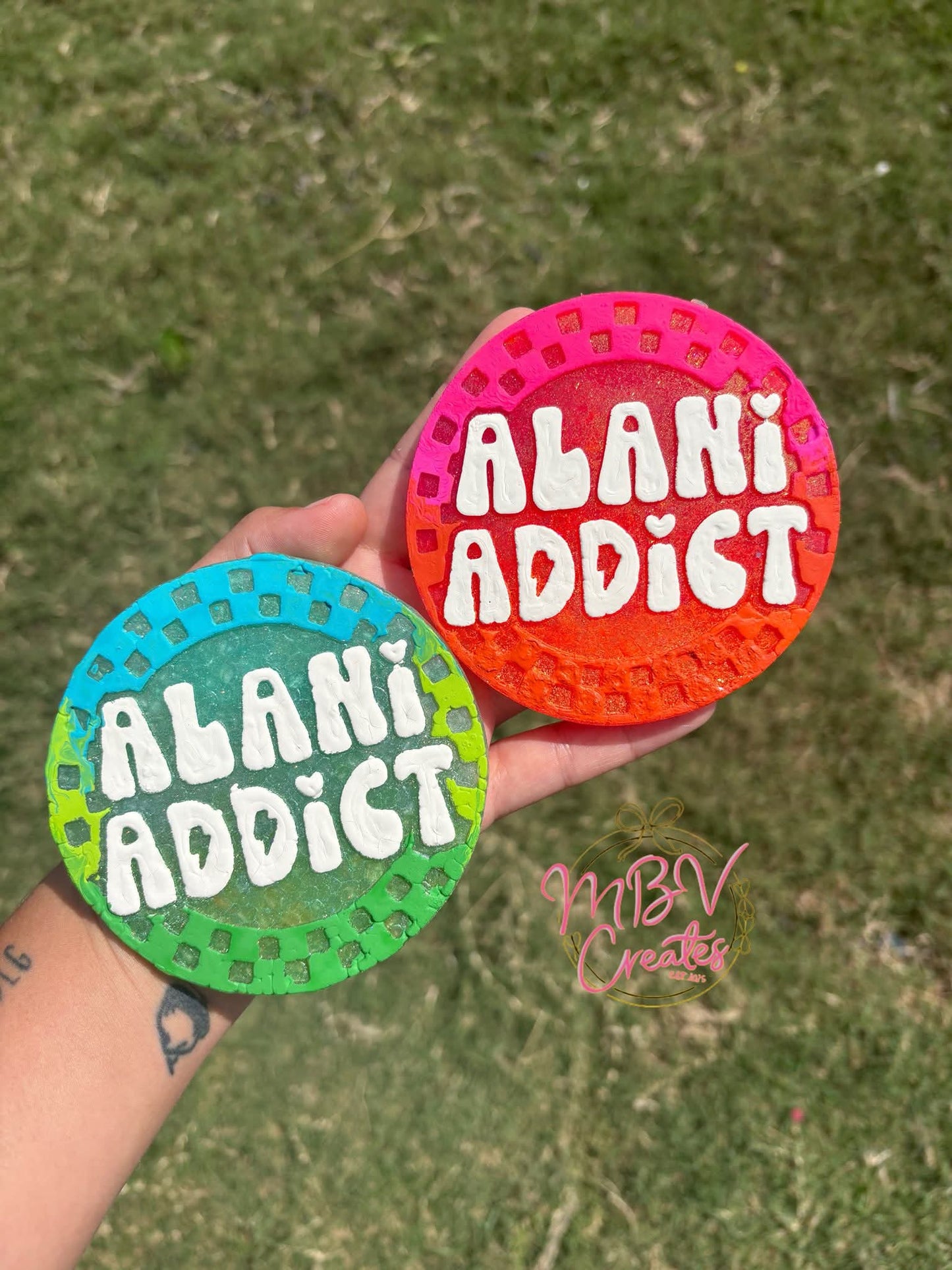 Checkered circle Alani Addict 4 in Round Mold Insert - Red River Mold Co