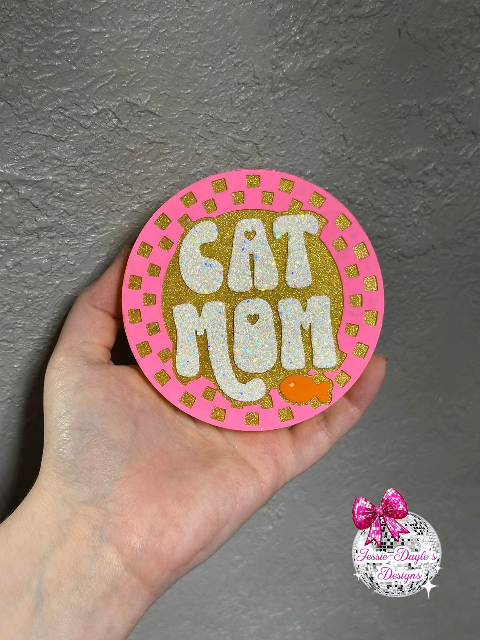 Checkered circle Cat Mom 4 in Round Mold Insert - Red River Mold Co