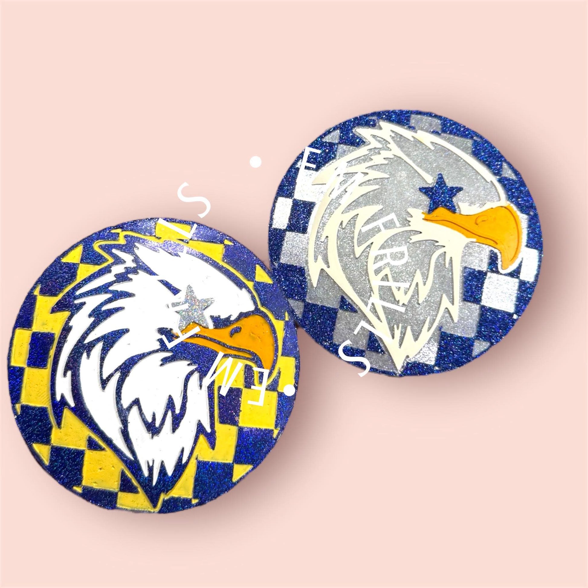 Checkered Eagle / Hawk WITH STAR EYES 4 in Round Mold Insert - Red River Mold Co
