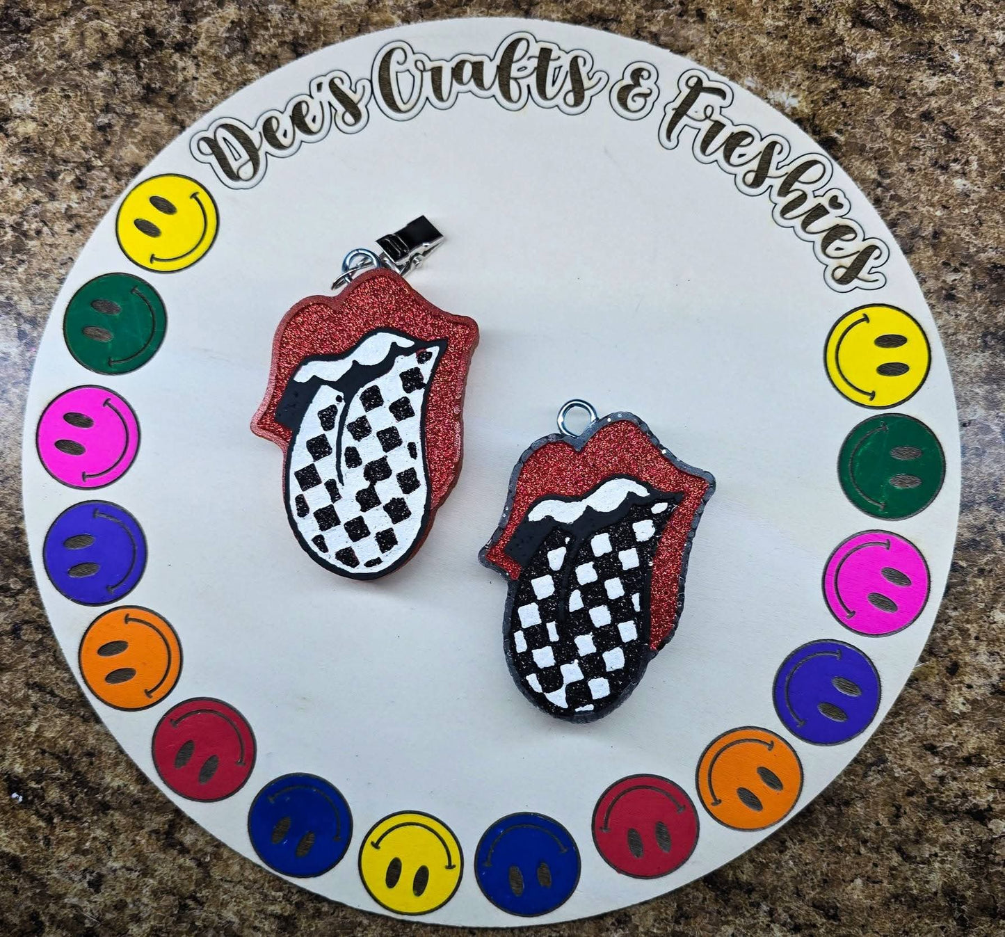 Checkered Tongue Silicone Freshie Vent/Wax Mold - Red River Mold Co