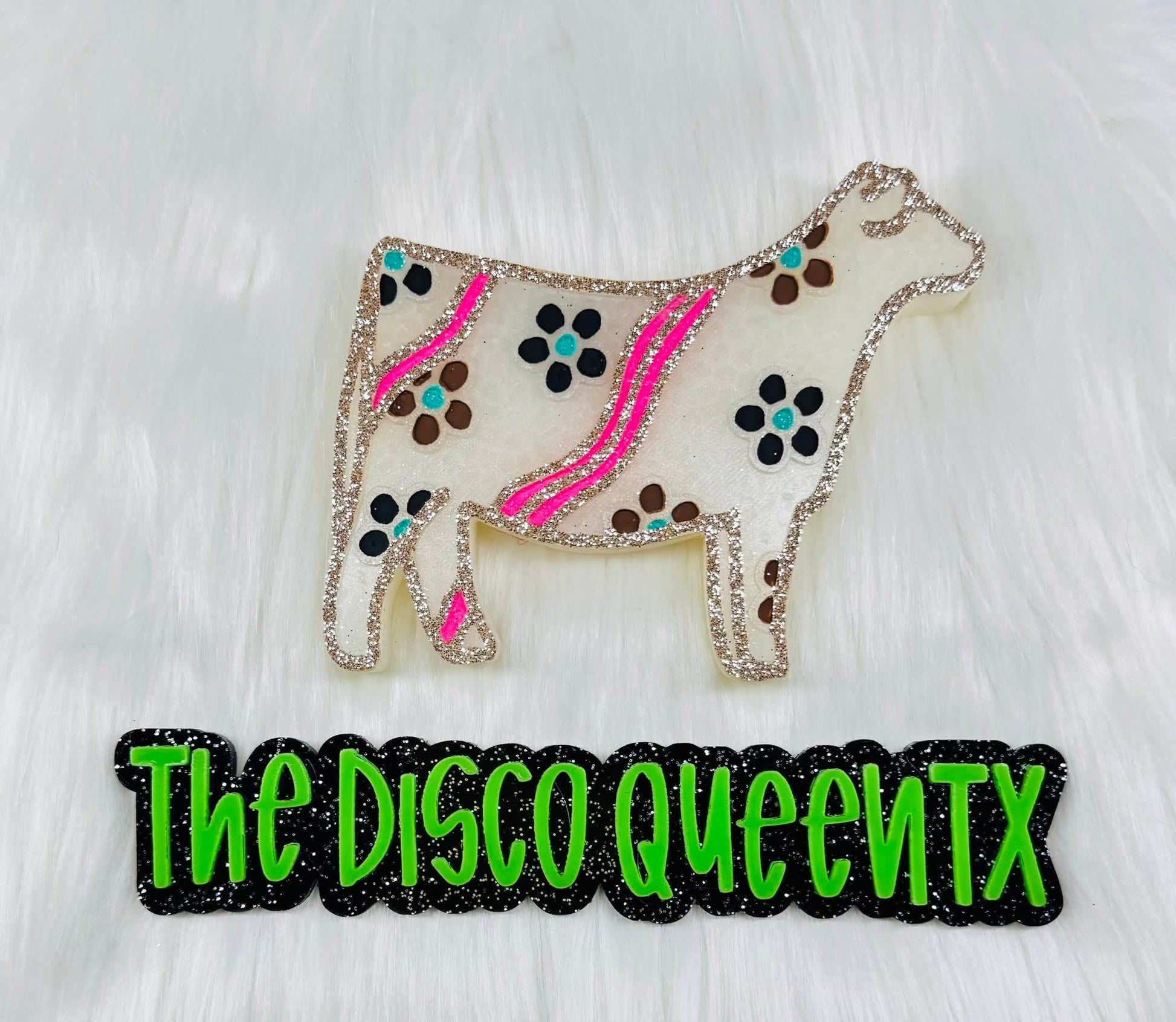 Groovy Show Steer Silicone Freshie Mold - Red River Mold Co