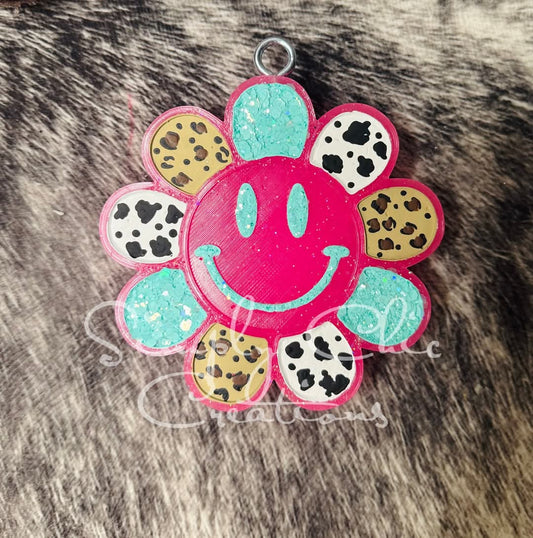 Smiley Flower Silicone Freshie Mold - Red River Mold Co