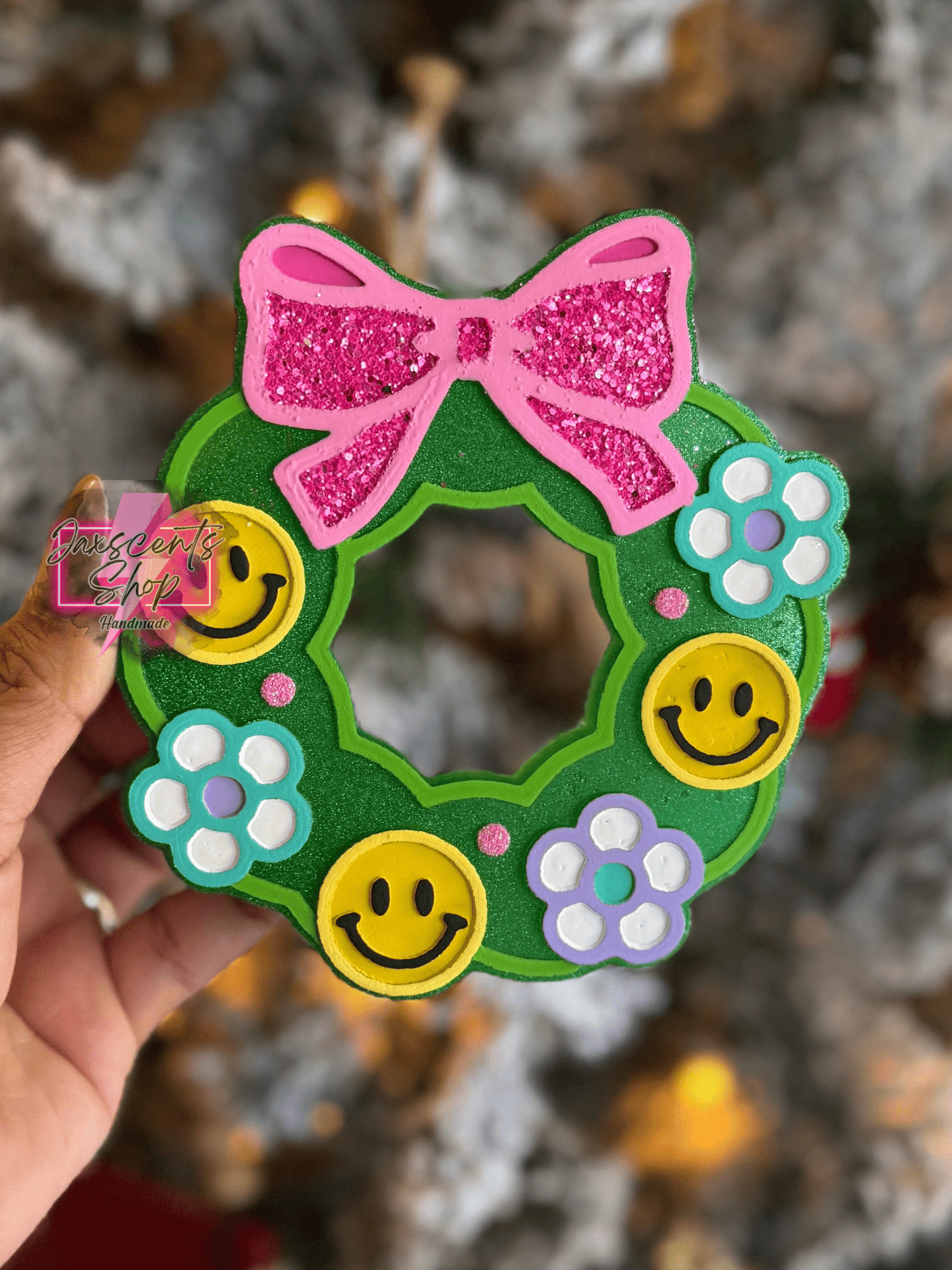 Smiley Wreath With A Bow Silicone Freshie Mold - Red River Mold Co