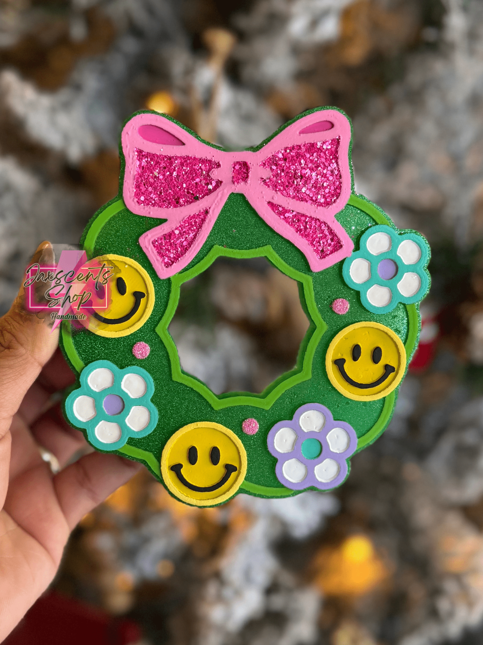 Smiley Wreath With A Bow Silicone Freshie Mold - Red River Mold Co