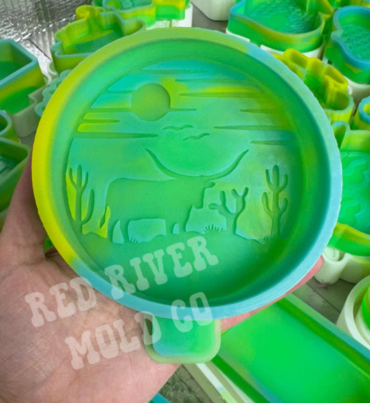Sunset Bull Round Silicone Freshie Mold - Red River Mold Co